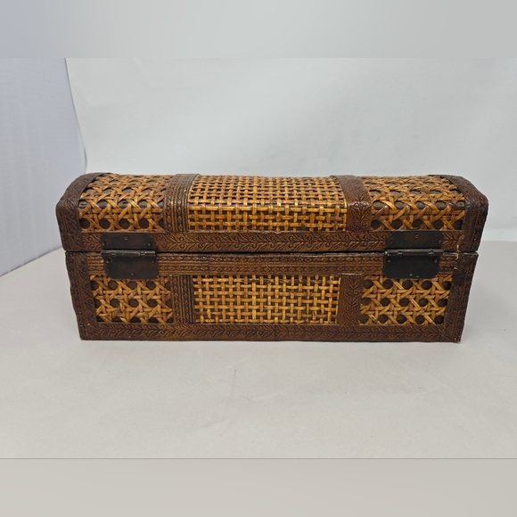 Wooden & Wicker Rectangle Box With Front Latch & Hinge Back Light & Dark Browns - Picture 9 of 14